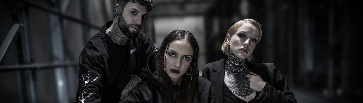Omfavn dit mørke / Opdag kollektionerne! / OH MY GOTH!